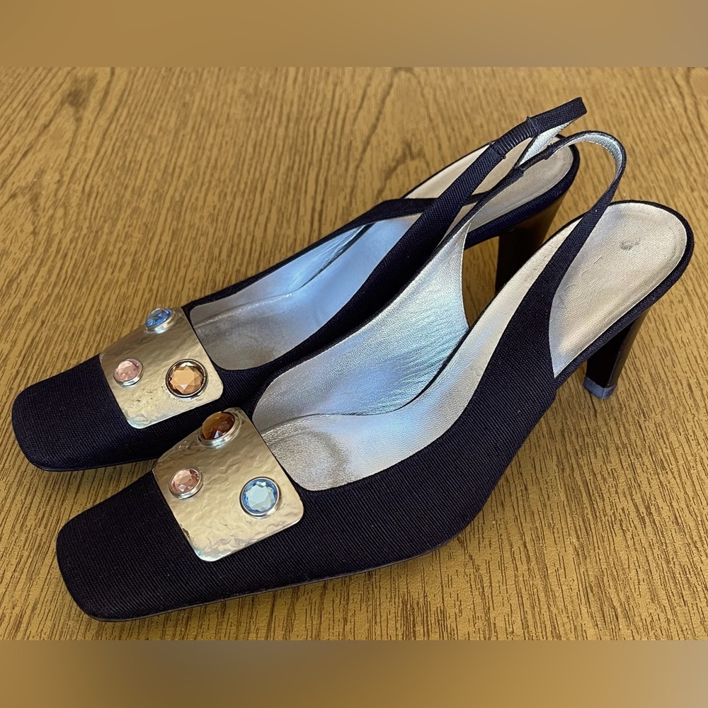 ESCADA sling backs, black with metal jewel accent.  EUC.  Made in Italy Sz 7.5